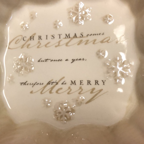 Beautiful Ceramic Christmas Dish - Picture 12 of 17